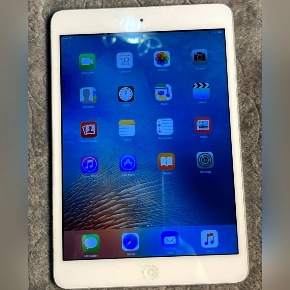 APPLE IPAD MINI A1432 1ST GEN 16GB 7.9" WIFI IOS TABLET  SILVER.